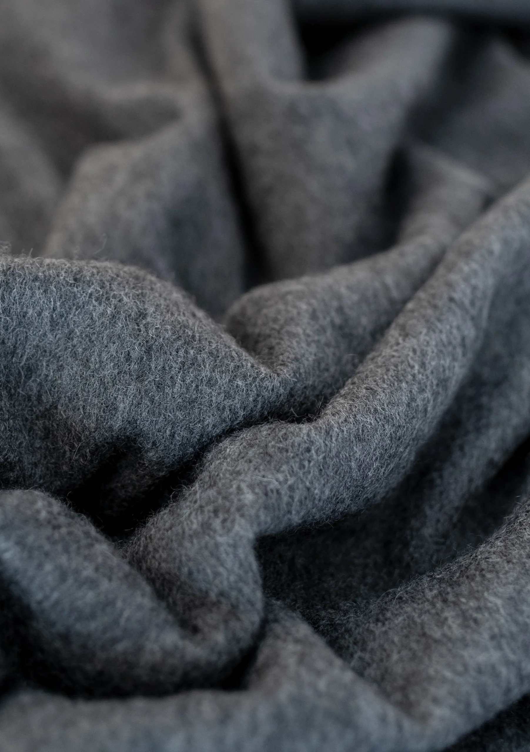 Cashmere Small Blanket in Charcoal Melange - Image 3