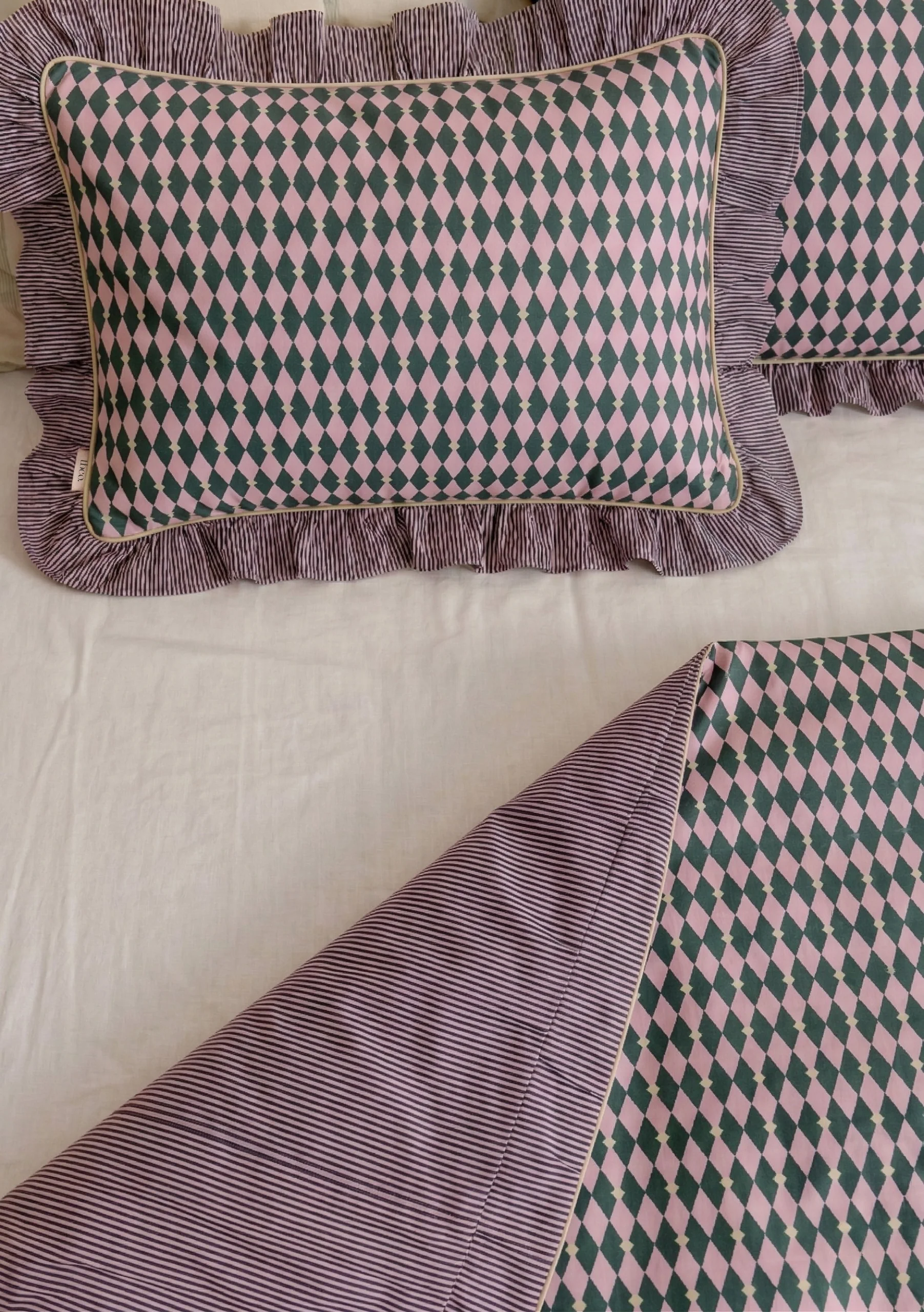 100% Cotton Bedding in Pink Harlequin - Image 4