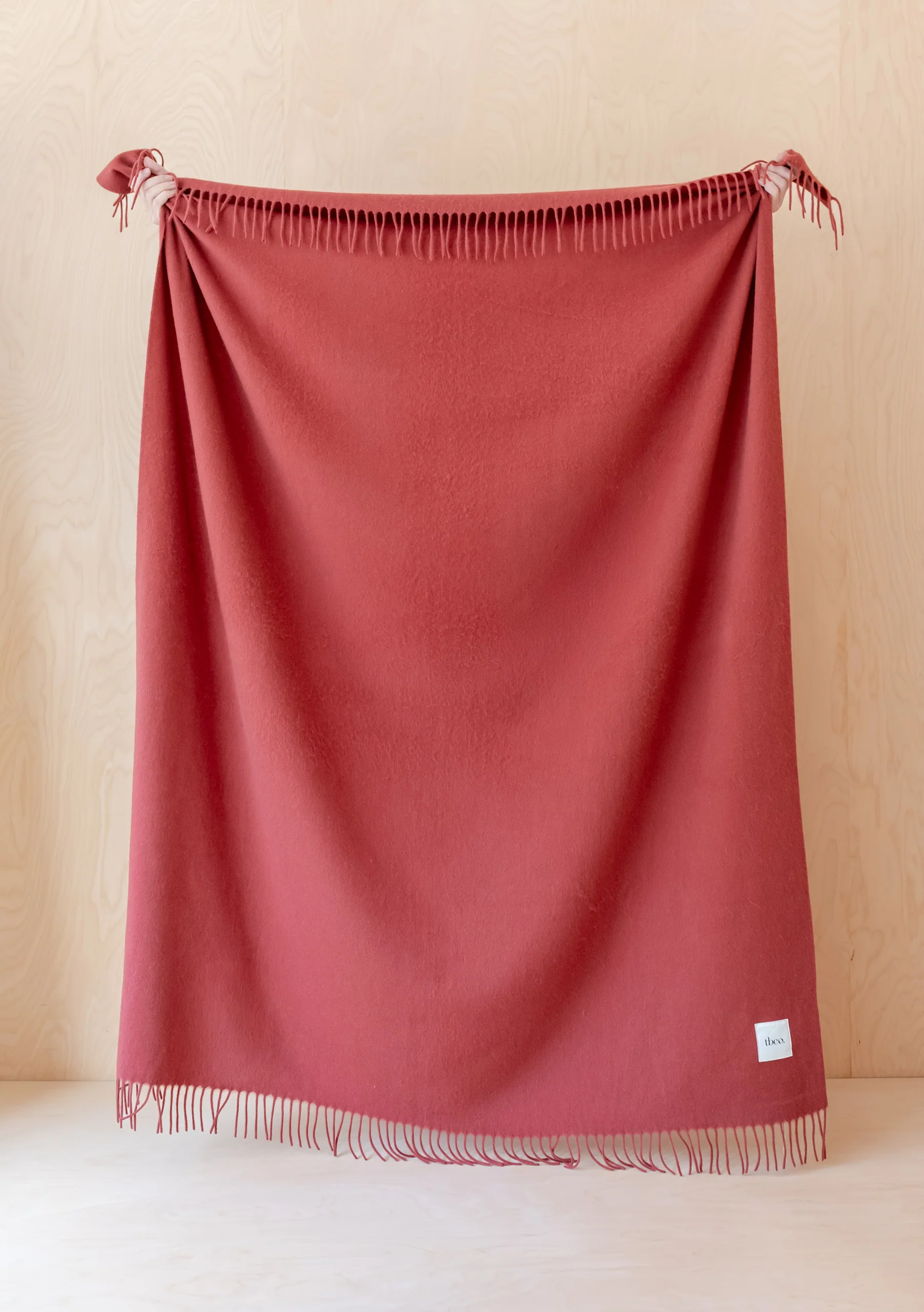 Lambswool Blanket in Mulberry