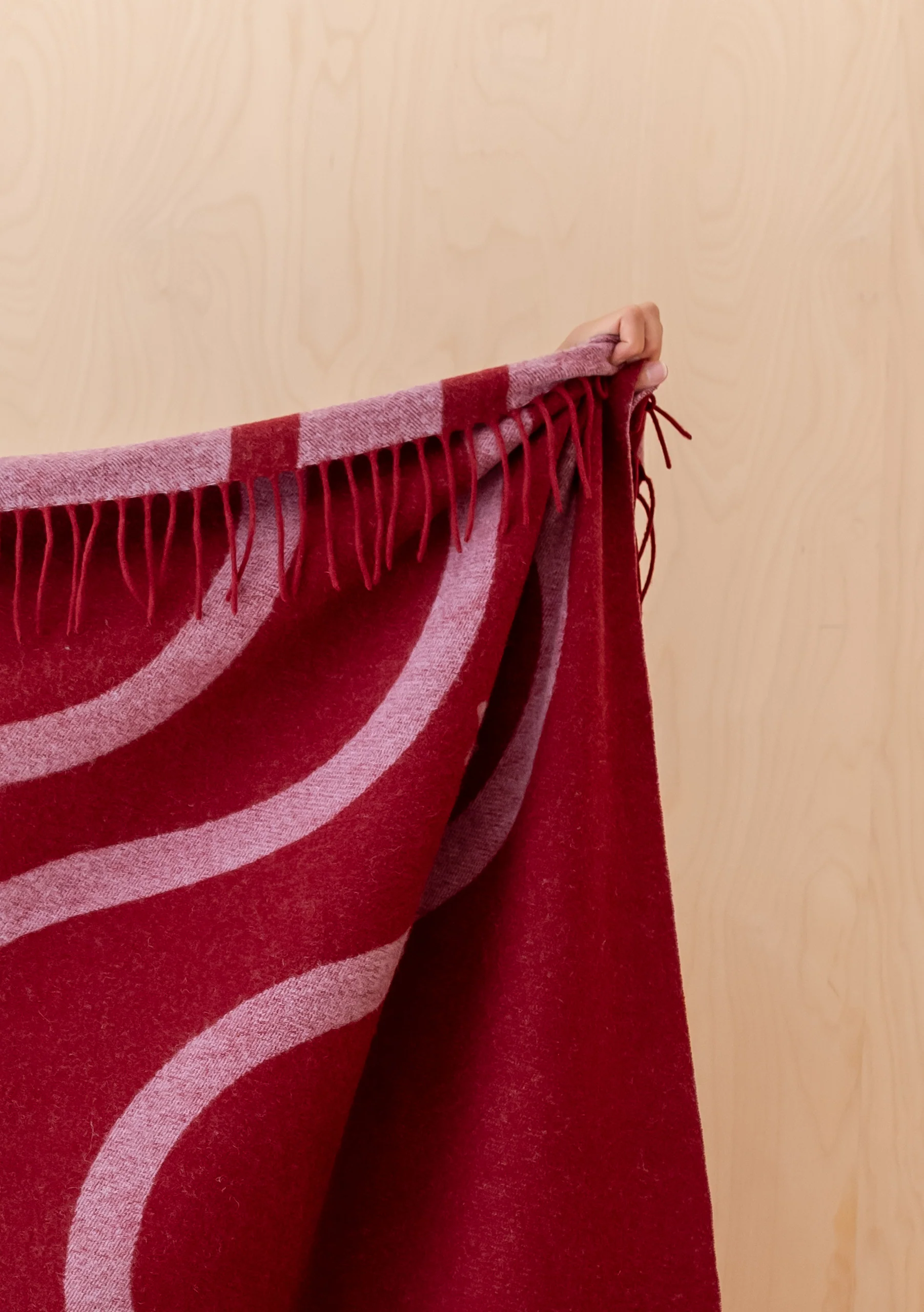 Lambswool Blanket in Red Wave Jacquard - Image 6