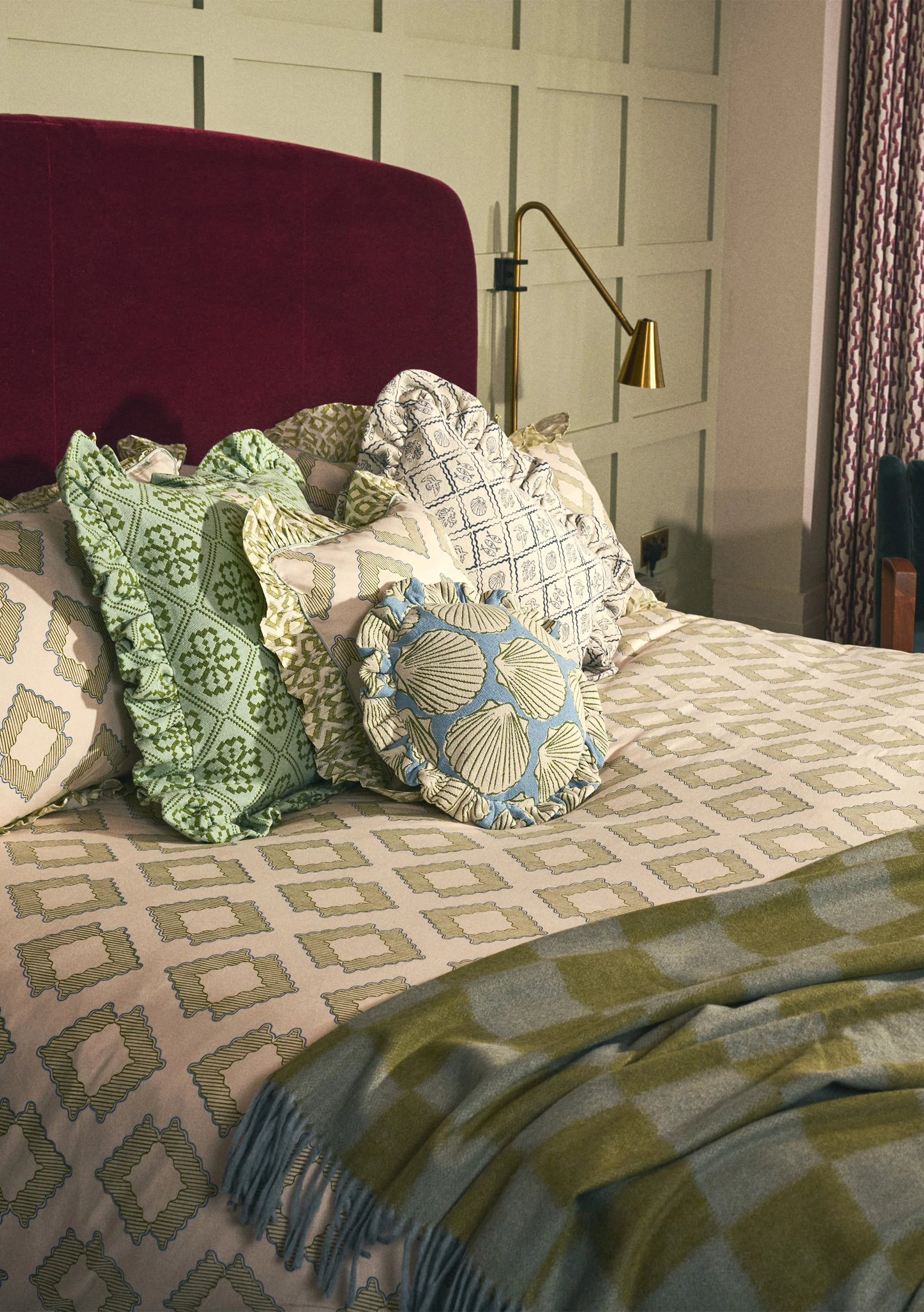 Mix & Match Blanket with Cushion Set
