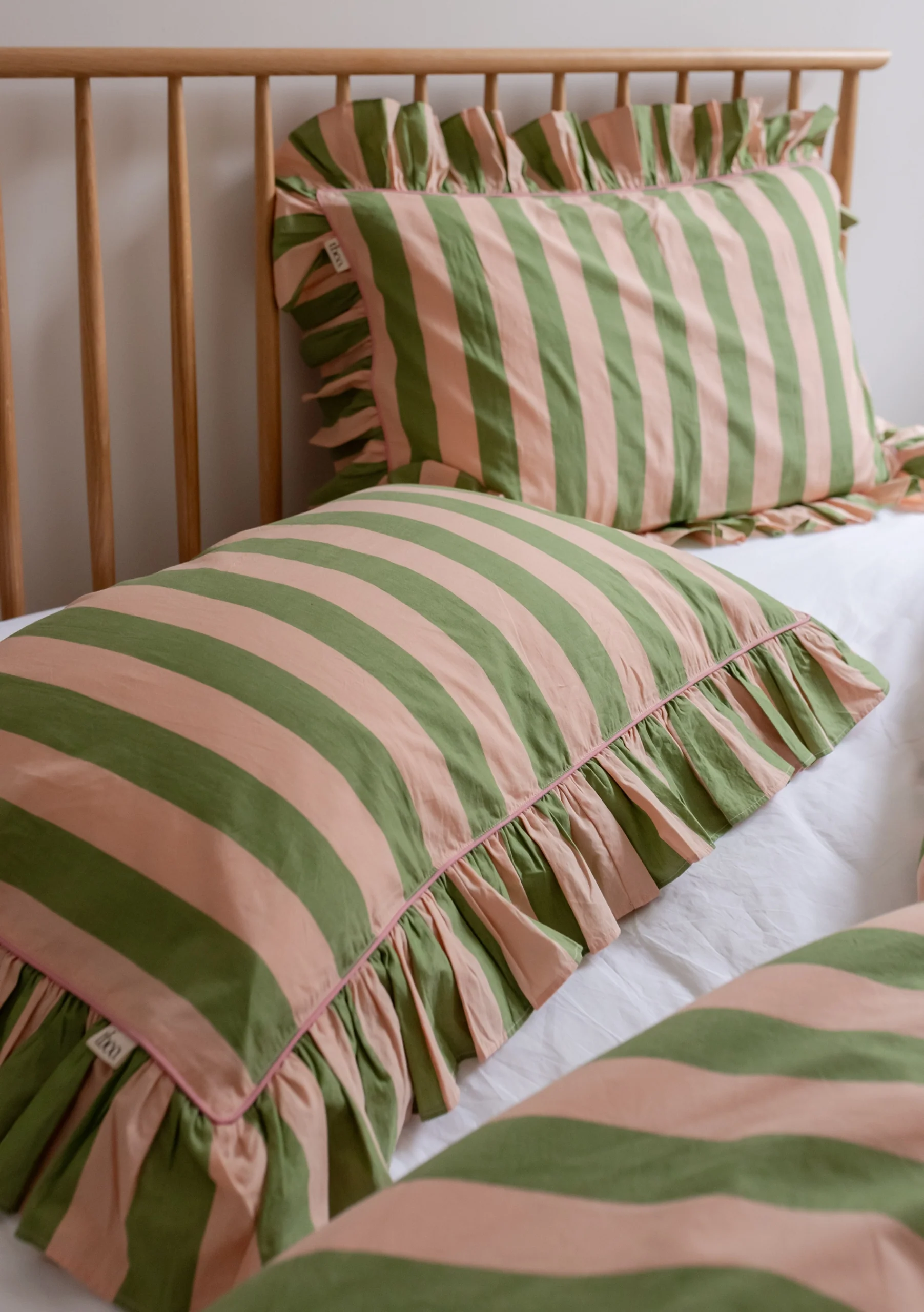 Pair of Cotton Pillowcases in Green Stripe - Image 2