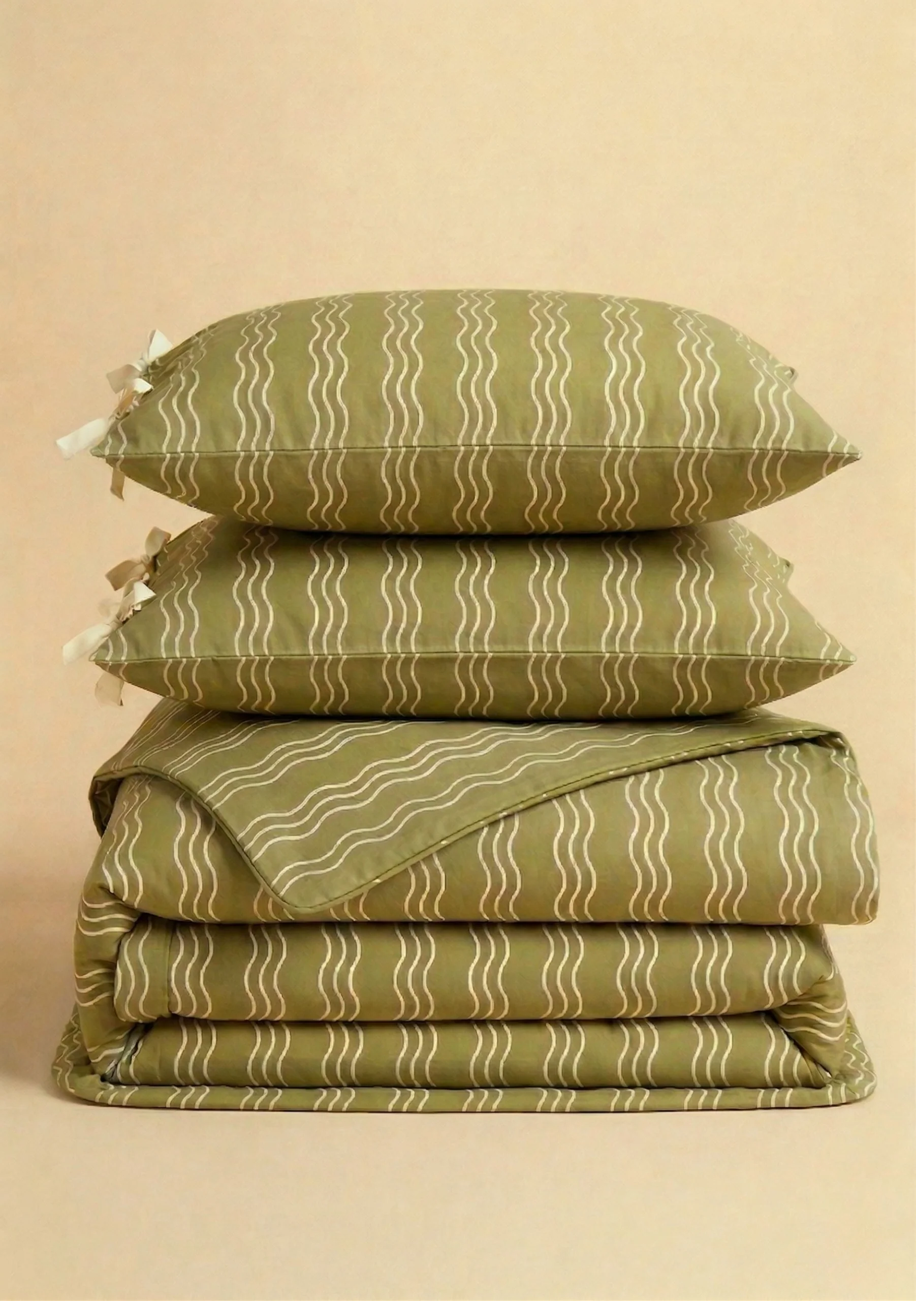 Pair of Cotton Pillowcases in Olive Wave - Image 3