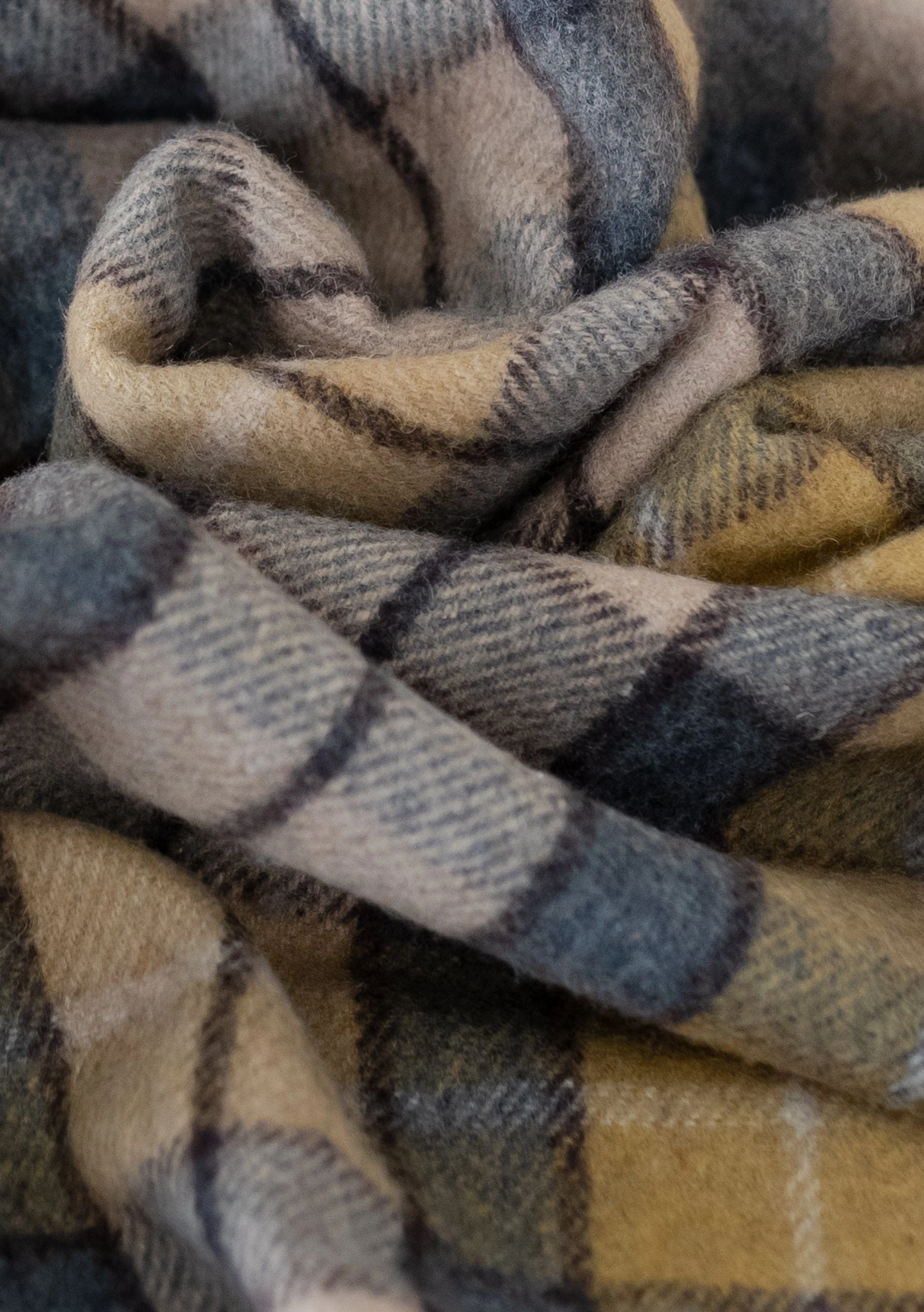 Recycled Wool Blanket in Buchanan Natural Tartan - Image 3